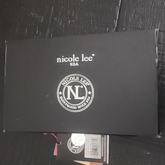 Nicole Lee Black Wallet with Colorful Floral Design and a Pair of Earrings - Picture 3 of 10